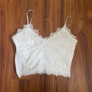 ✨3 FOR $30 SALE Urban outfitters Lace cropped cami